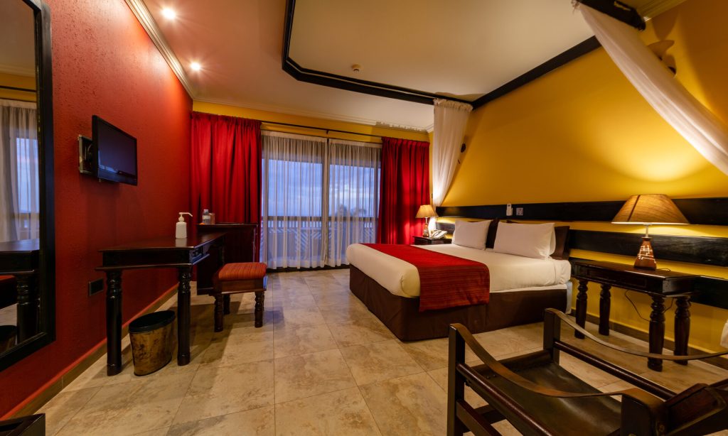 deluxe-double-room-02-1920x1152